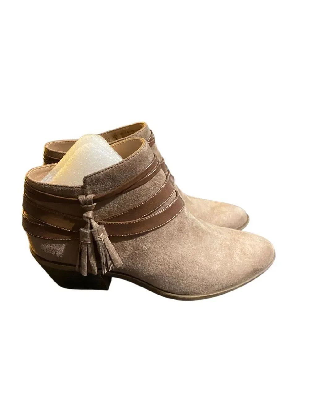 NWOT life stride Paloma, ankle side, zip block, heel brown bootie 8